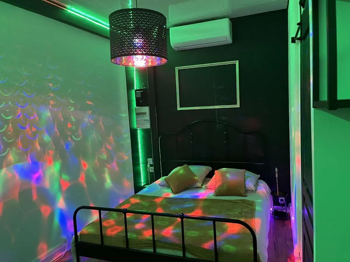 Appartement Love Room Chez Adan Arles